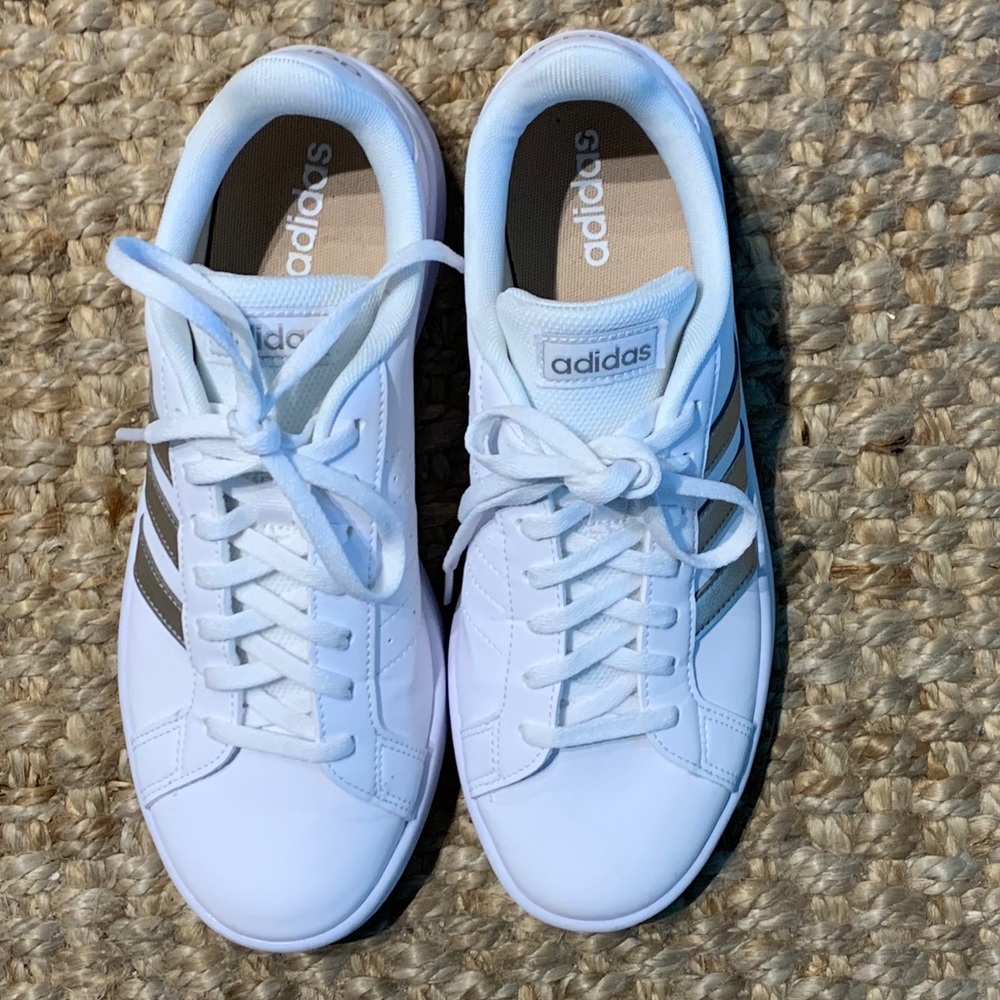 Adidas Advantage Tennis Shoes Sneakers - Worn 2x